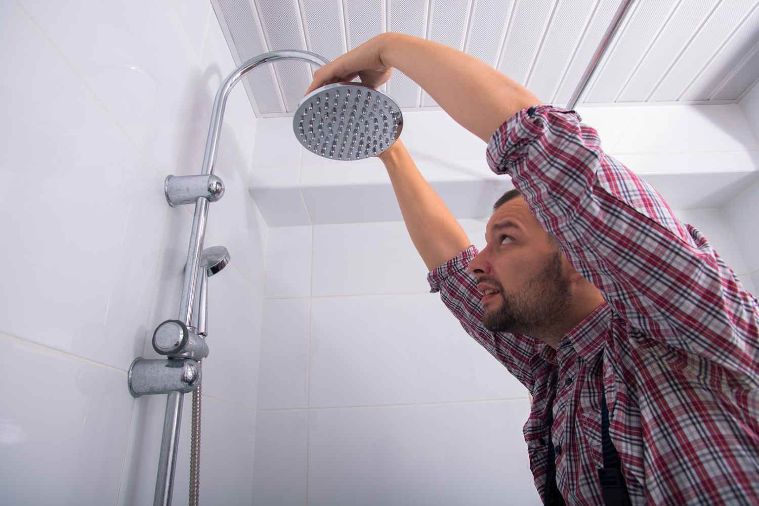 Effective Ways of Fixing a Leaking Shower Head — urdesignmag