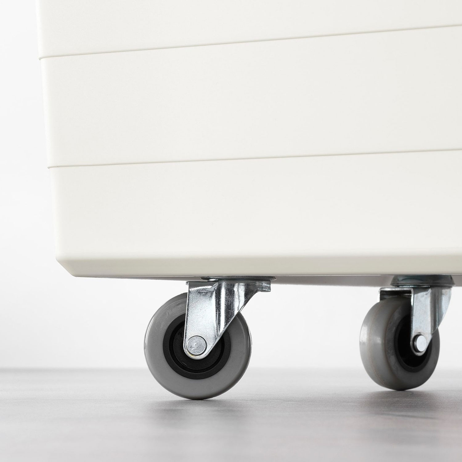 A Quick Guide to Replacing Furniture Castors