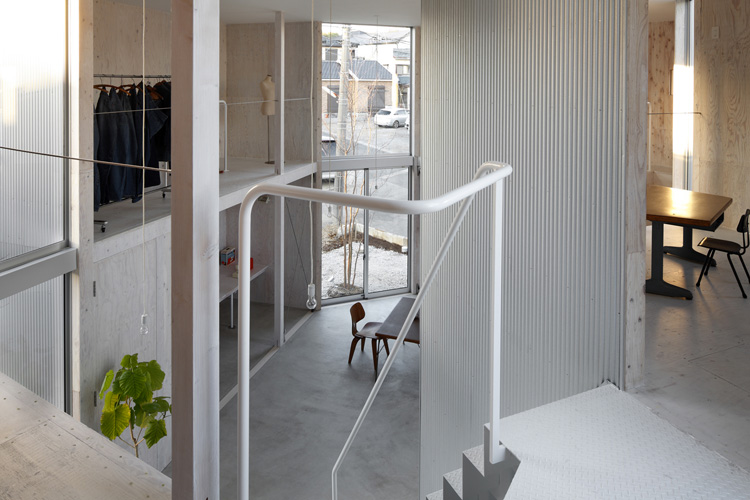 7-house-in-kashiwa-by-yamazaki-kentaro-designworkshop-japan