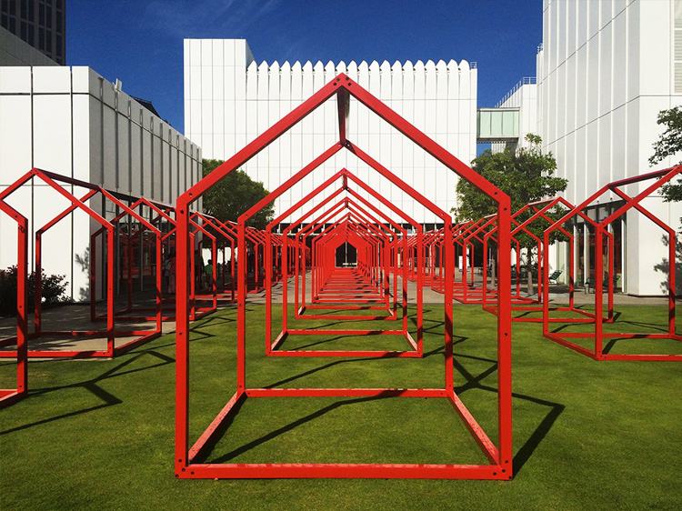 2-mi-casa-your-casa-interactive-installation-by-hector-esrawe-and-ignacio-cadena