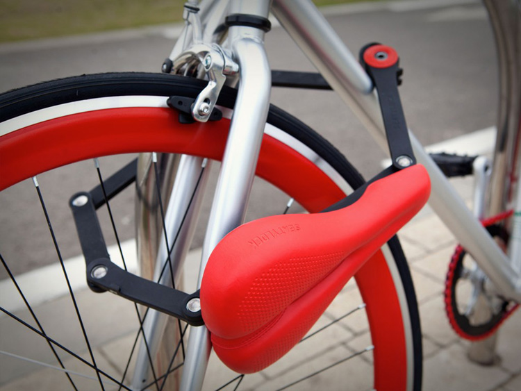 7-seatylock-bicycle-saddle-that-transforms-into-lock