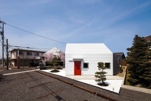 4-mirrors-cafe-in-gifu-by-bandesign