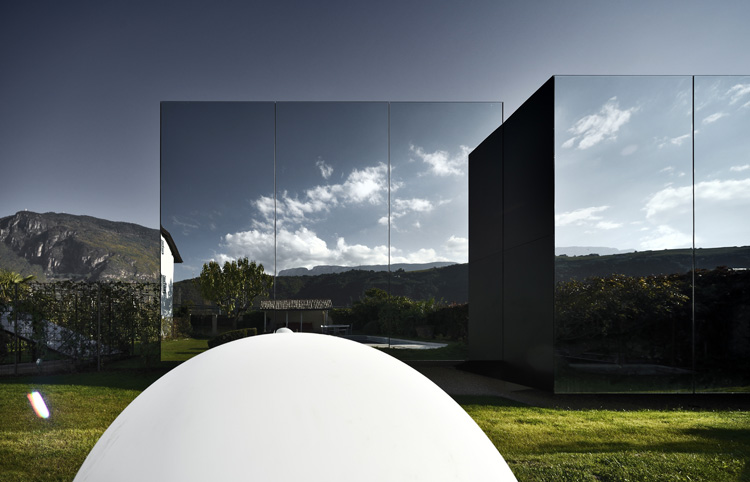 5-mirror-houses-south-tyrol-by-peter-pichler-architecture