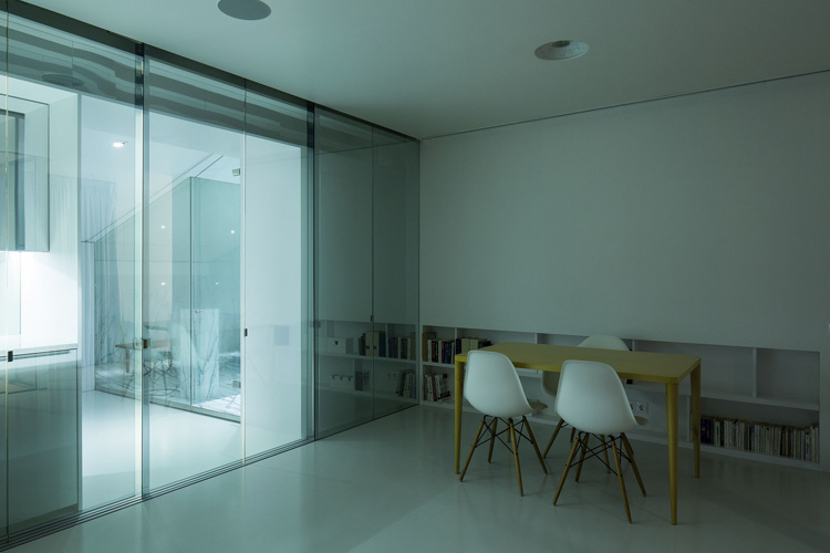10-camarim-arquitectos-extended-a-lisbon-apartment-to-include-a-turkish-bath