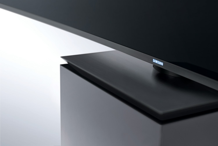 6-yves-behar-designs-the-s9w-curved-ultra-hd-tv-for-samsung