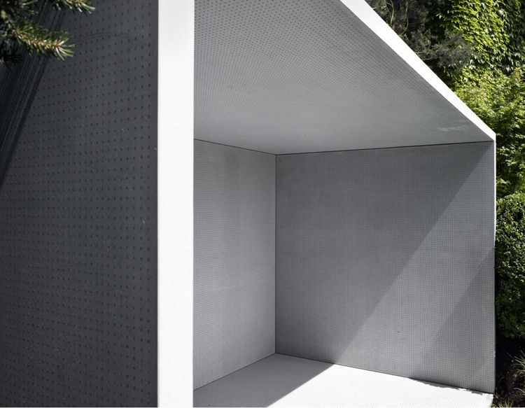 5-smoking-translucent-concrete-pavilion-by-gianni-botsford-architects