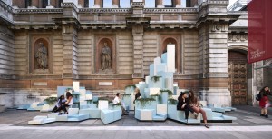 unexpected-hill-installation-by-so-architecture-and-ideas-at-the-royal-academy-of-arts-2