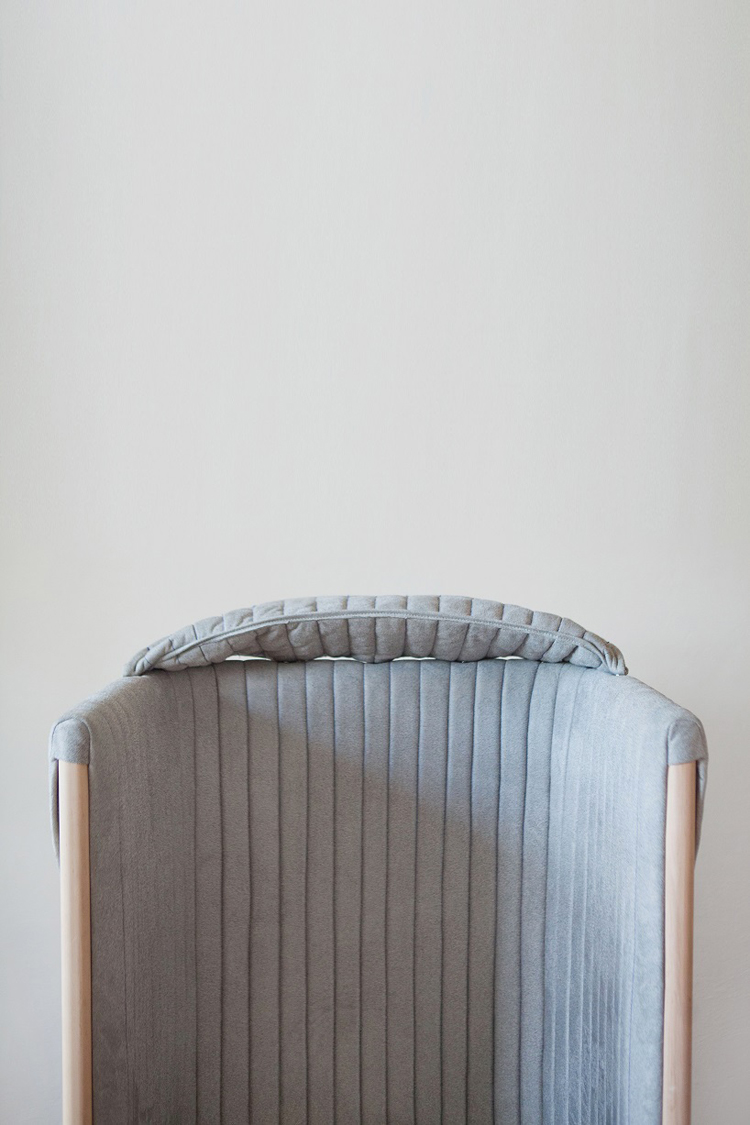 the-offline-chair-by-agata-nowak-blocks-wi-fi-and-mobile-signals-6