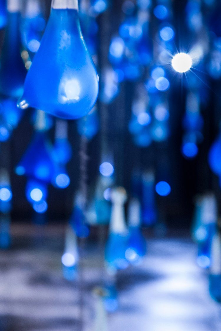 rain-interactive-installation-by-luzinterruptus-7