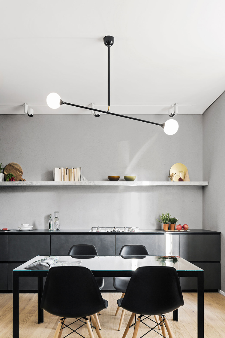 sought-after-aim-refurbishes-a-tiny-flat-in-milan-2