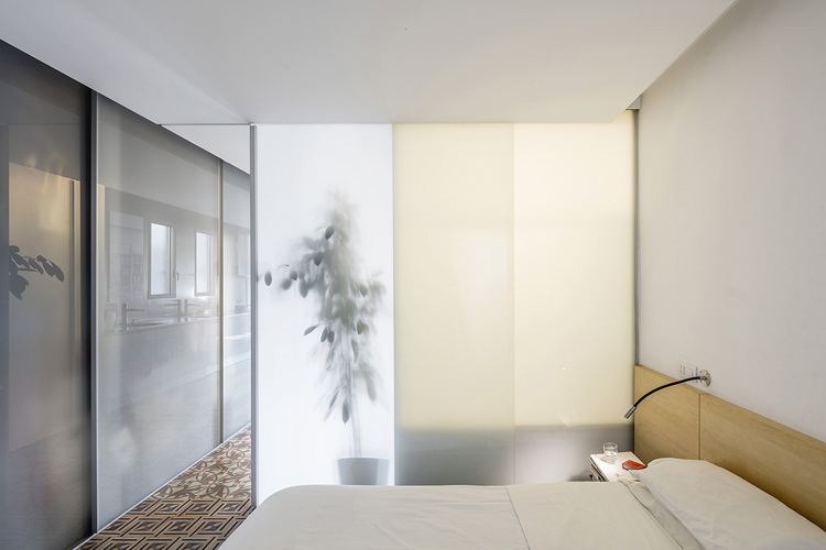 narch-renovates-an-apartment-in-barcelona-photo-by-Adria-Goula-9