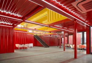 container-stack-pavilion-by-peoples-architecture-office-7