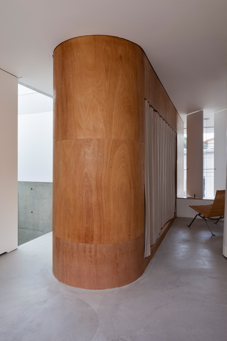 house-in-midorigaoka-by-yutaka-yoshida-architect-associates-photo-by-Tomohiro-Sakashita-12
