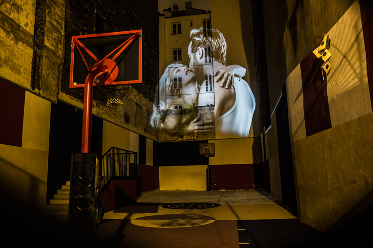 julien-nonnon-french-kiss-digital-street-art-project-paris-le_basier-22
