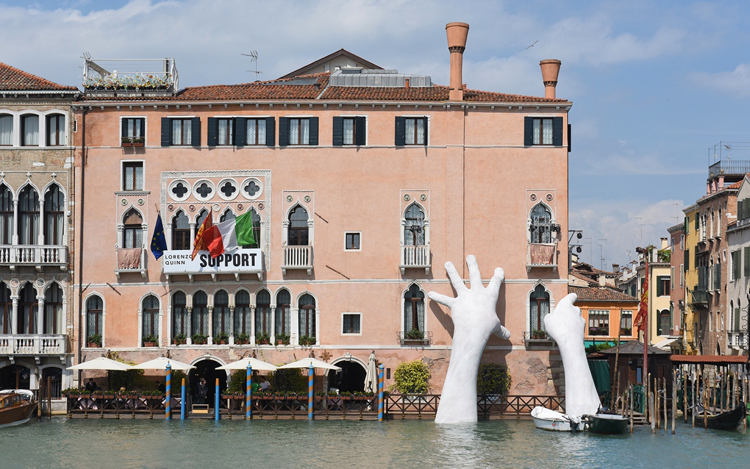 Lorenzo Quinn's Installation in Venice at the Ca’ Sagredo