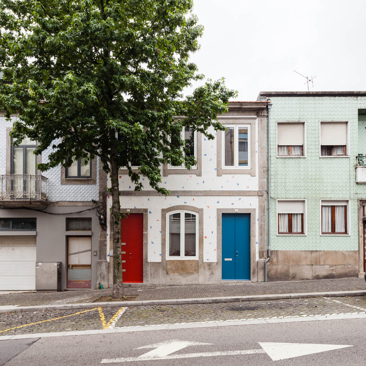 Fala Atelier Turns a Porto Single Family House into 5 Modern Flat