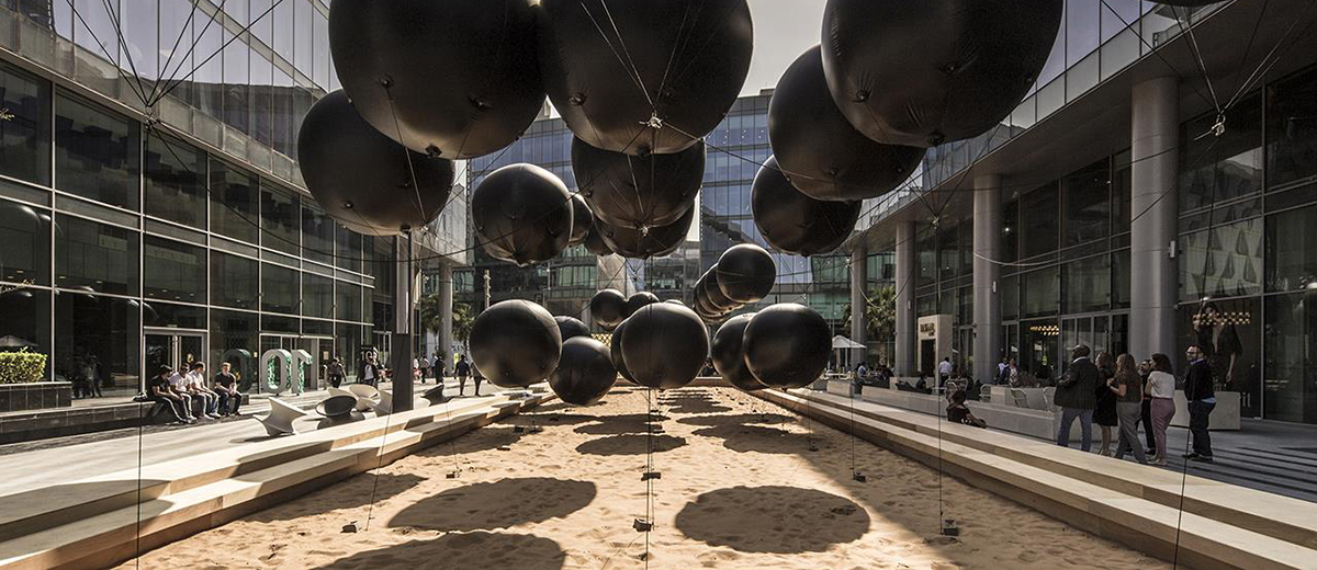 Black Balloons Installation Reflects Middle Eastern History At Dubai Design Week 2017