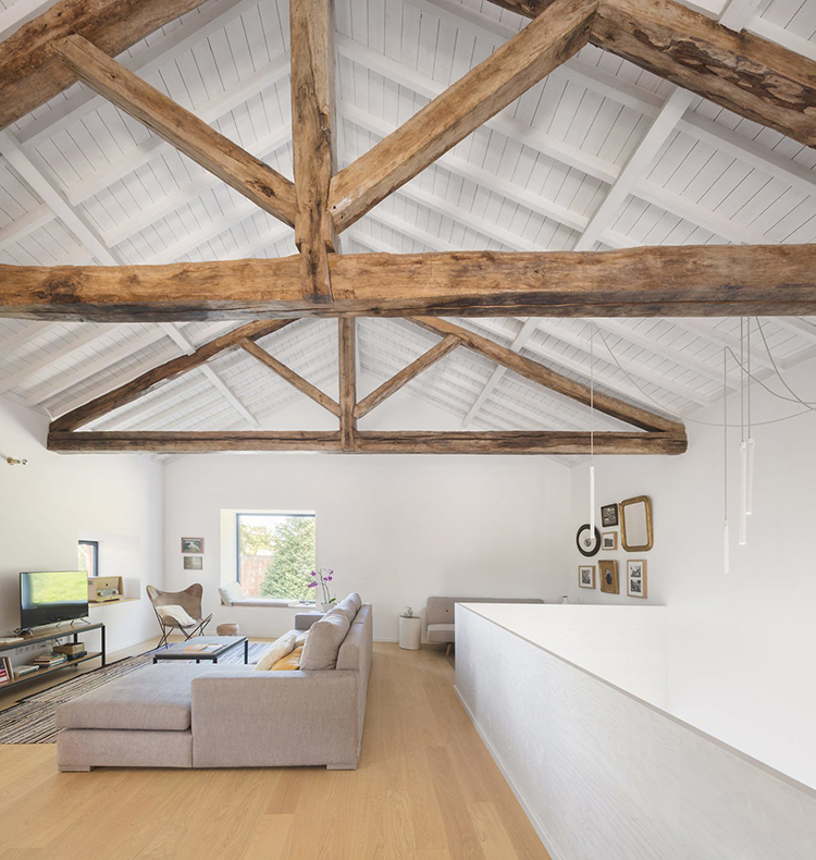 Mezzo Atelier Turns Old Barn Into Two Pink Guesthouses