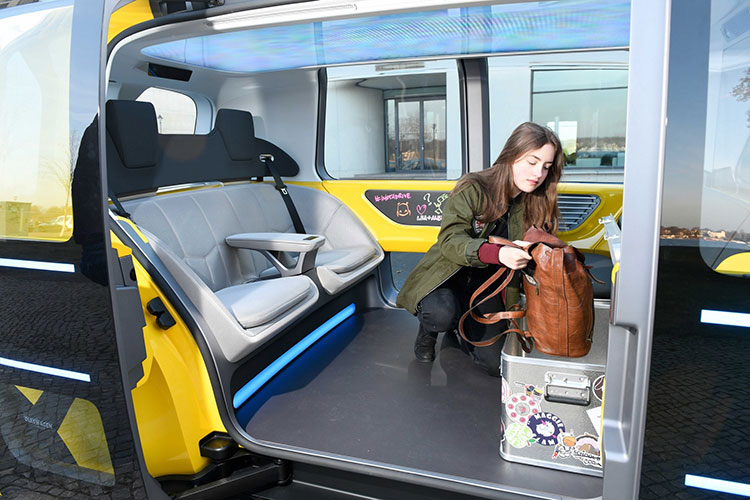 Volkswagen Unveils Sedric School Bus Concept 