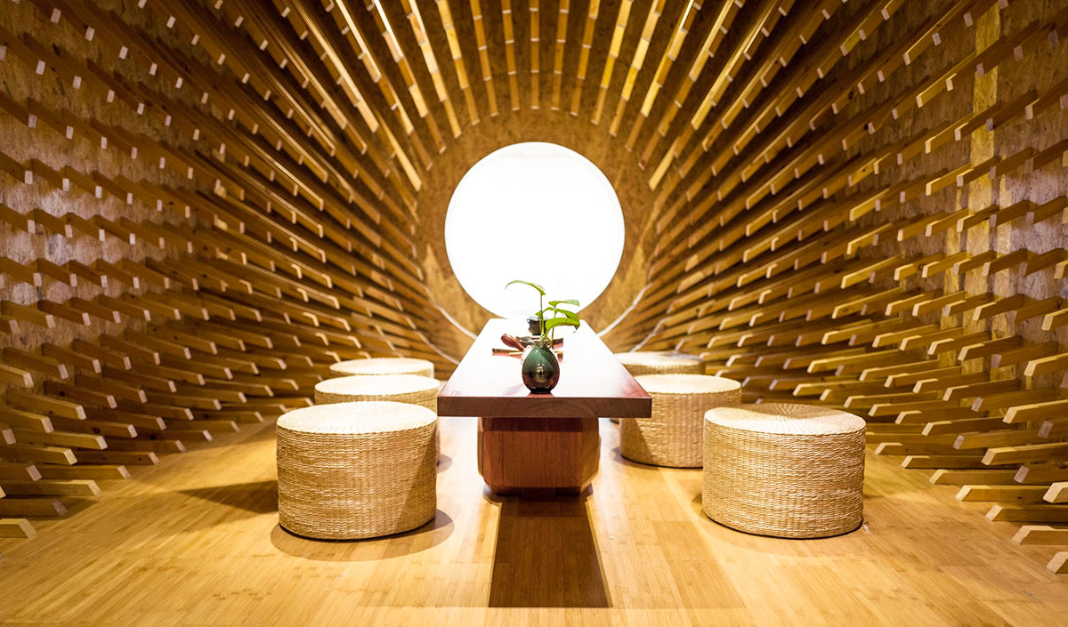 999 Wooden Sticks Creates A Beautiful Optical Illusion Inside This Chinese Teahouse By Minax