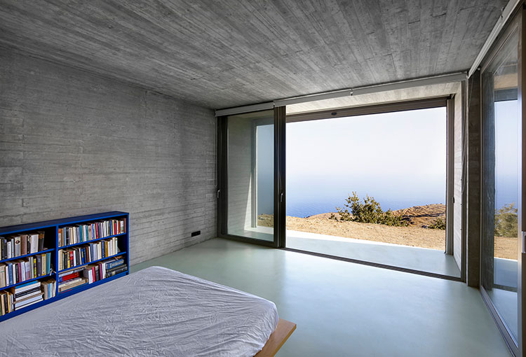Parallel House, Kea Kithnos, Greece / En Route Architects