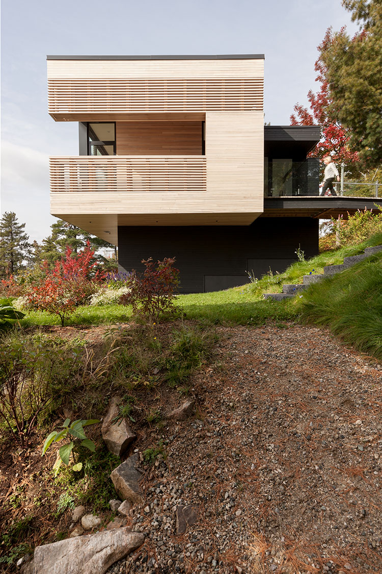 Residence Le Nid, Baie-Saint-Paul, Canada / Anne Carrier