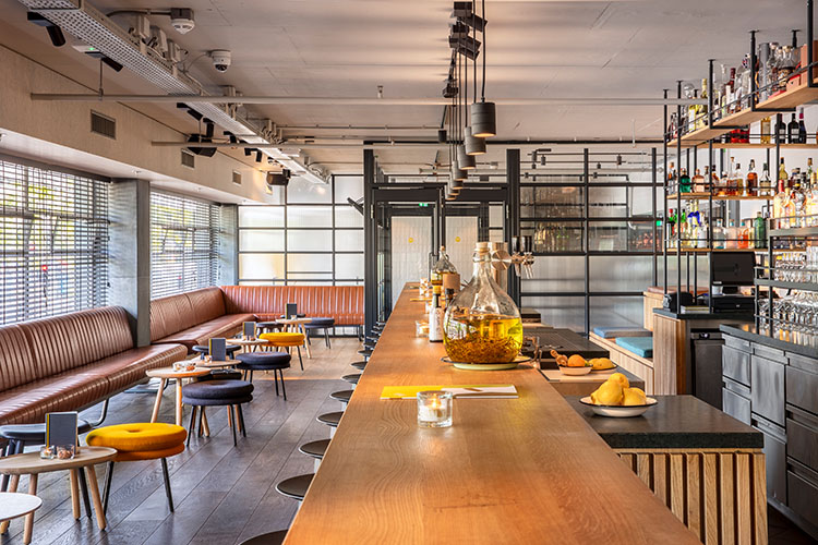 Restaurant NENI Amsterdam / Concrete
