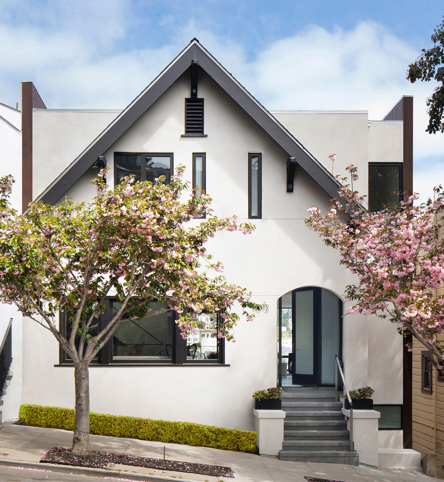 Top Updates to Improve Your Home’s Exterior Design