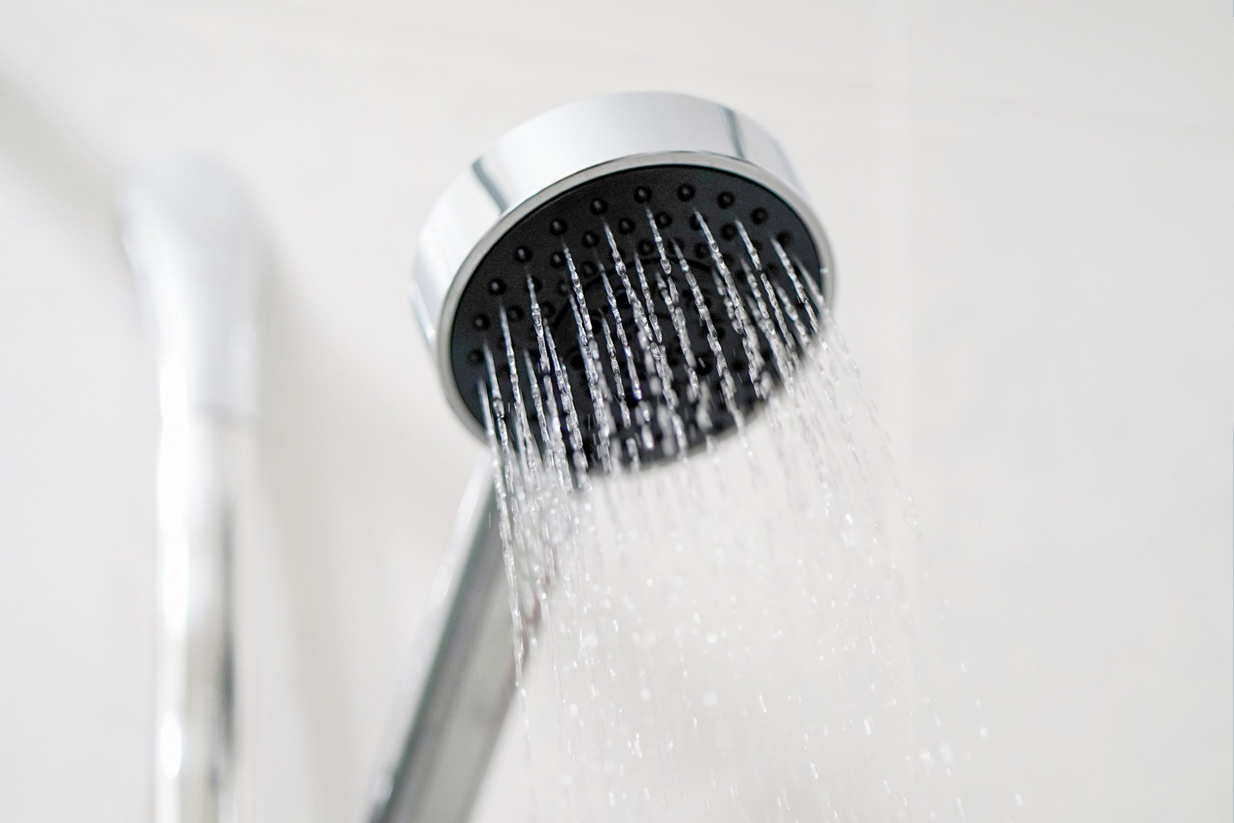 Effective Ways of Fixing a Leaking Shower Head