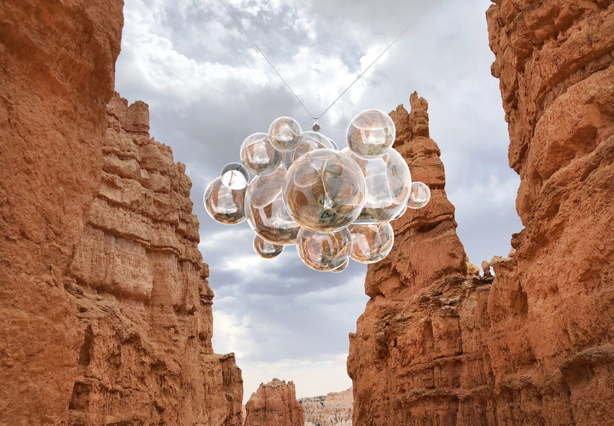 Bubbles in Canyon, Utah, USA / Vincent Leroy