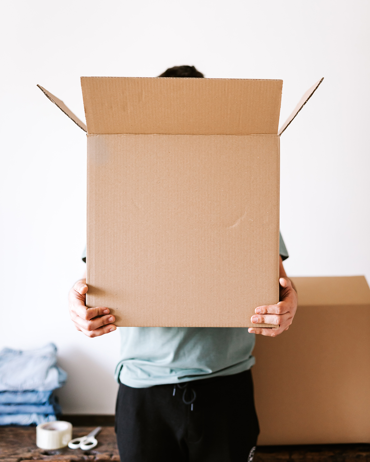 Shifting to a New Neighborhood? Try These Moving Hacks