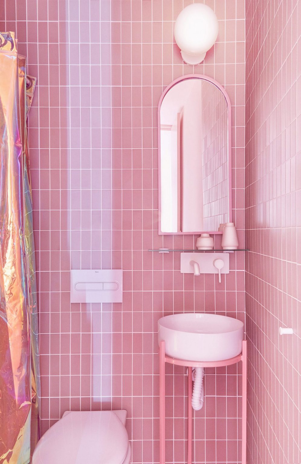 How To Make A Small Bathroom Look Bigger Urdesignmag