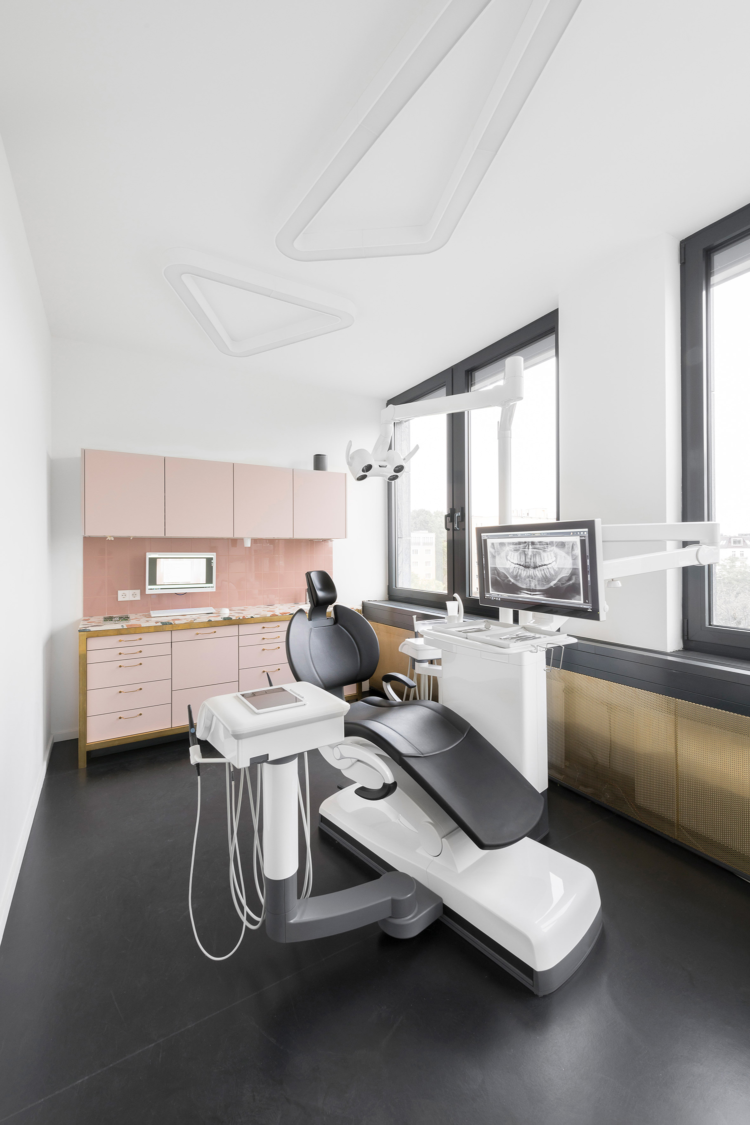  The Best Dental Office Decorating Tricks for Putting Patients At Ease