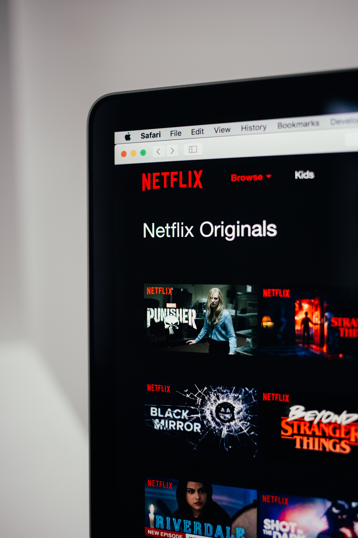 5 Reasons Why Streaming Is Much Better Than Cable TV
