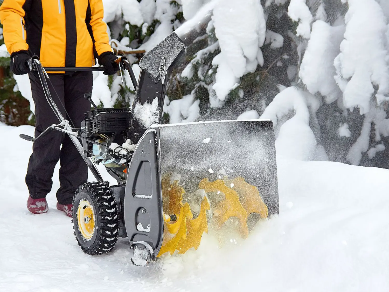 Best Commercial Snow Removal Equipment for Your Business