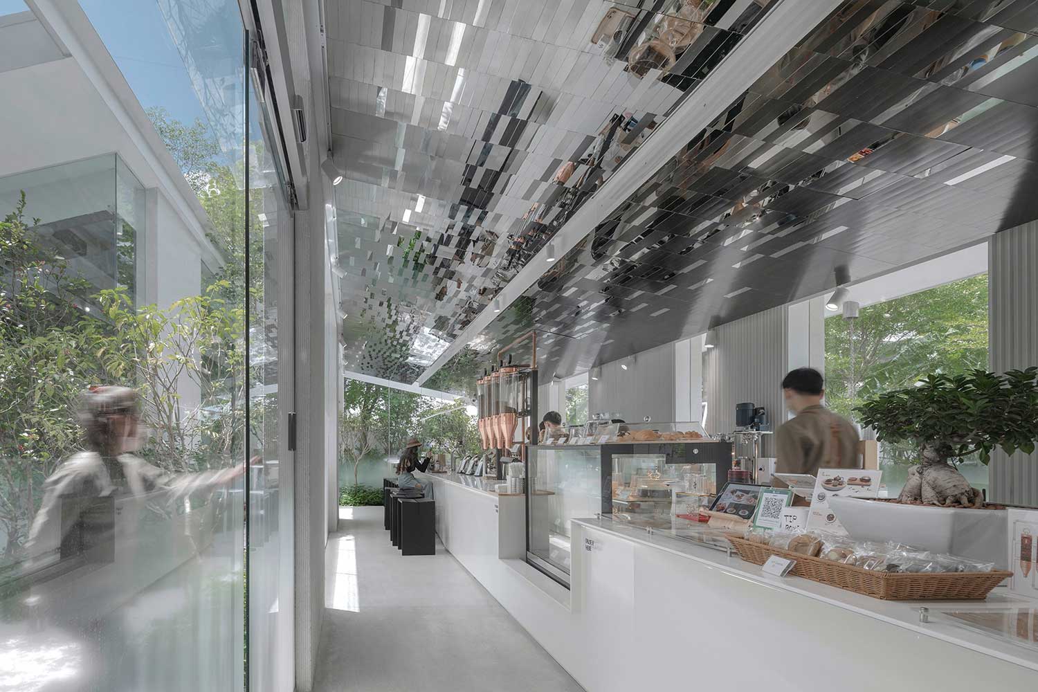 NANA Coffee Roasters Bangna, Bangkok / IDIN Architects