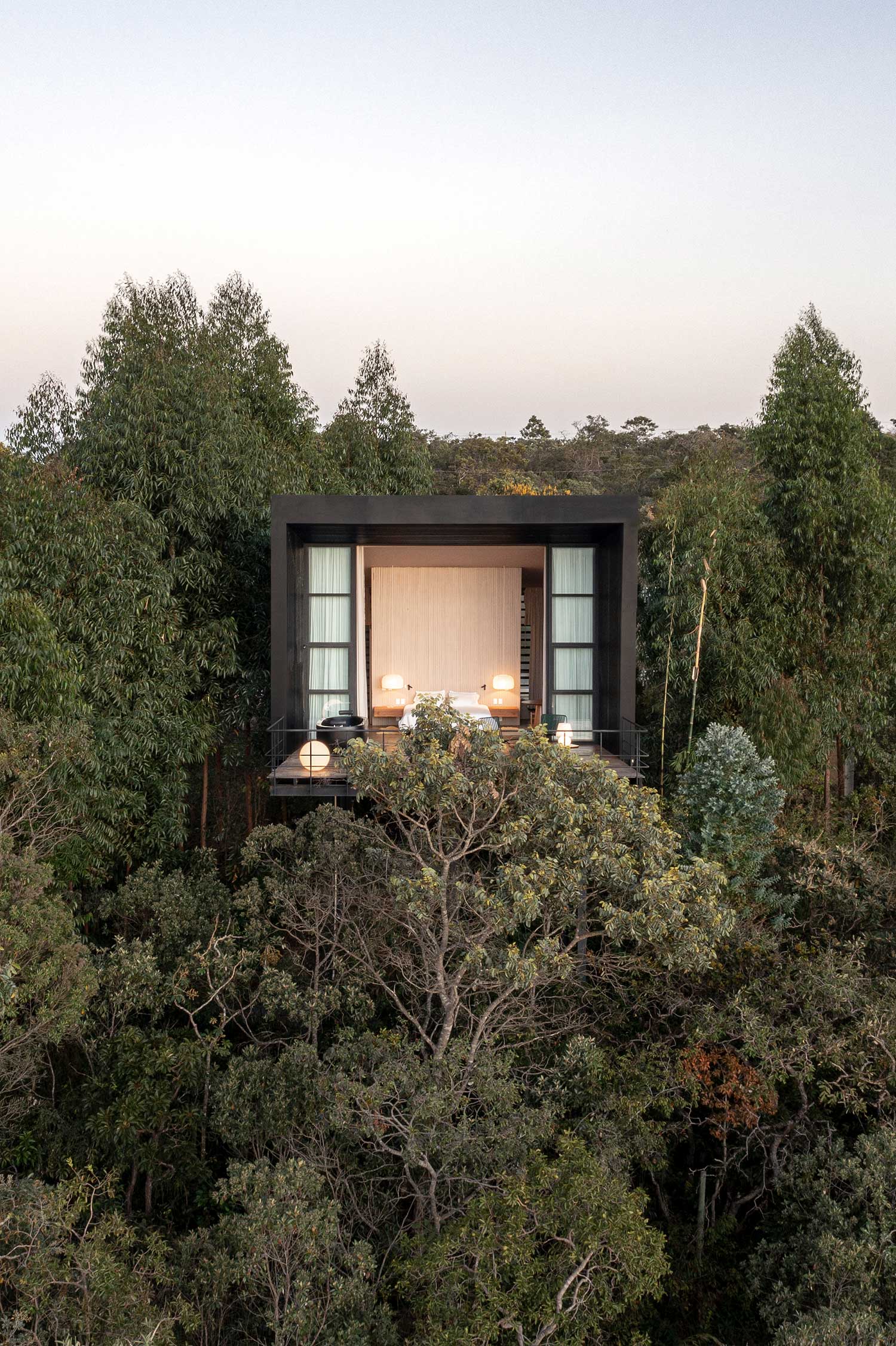 Monocle House, Alto Paraíso de Goiás, BR / Alan Chu 