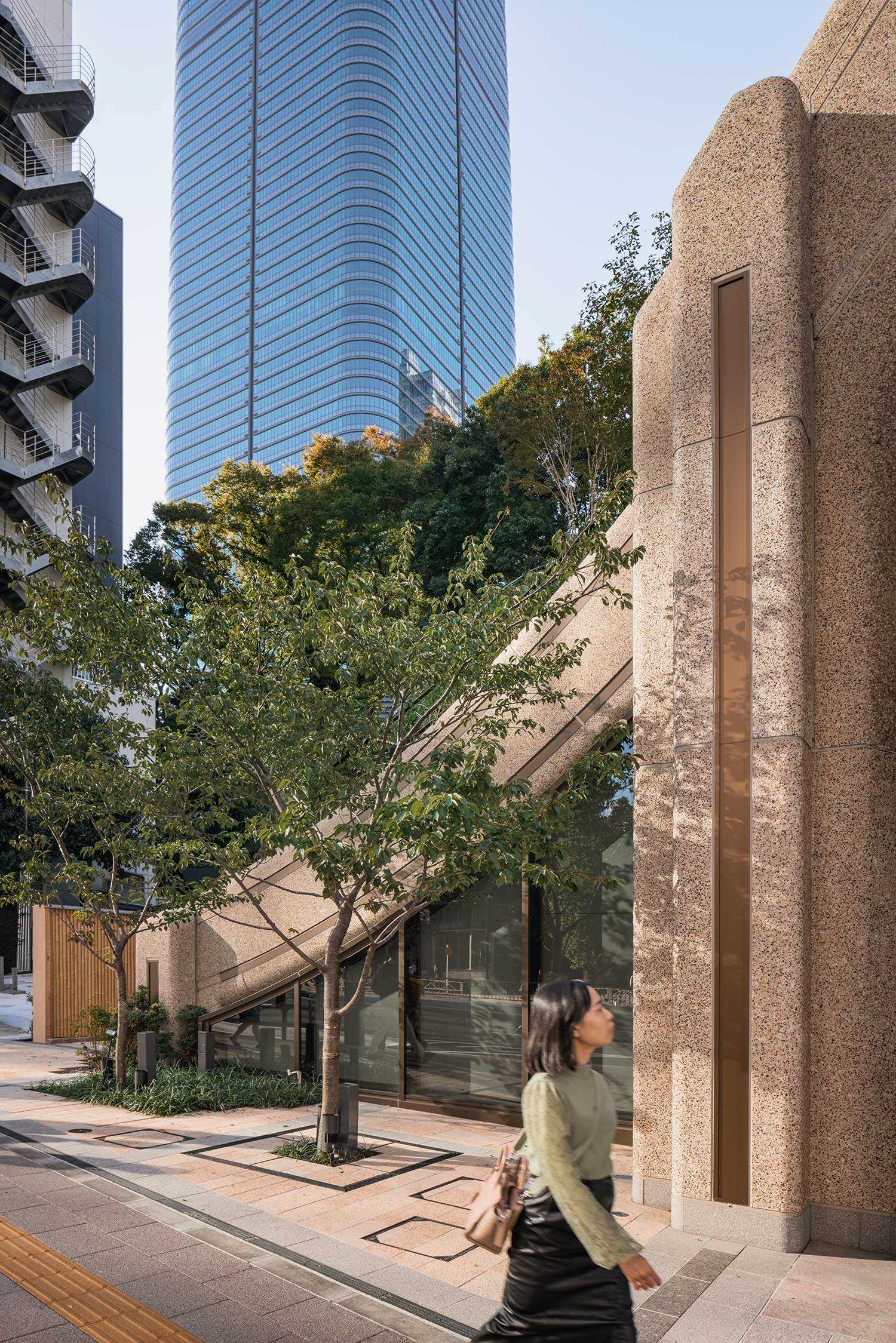 Azabudai Hills, Tokyo, JP / Heatherwick Studio