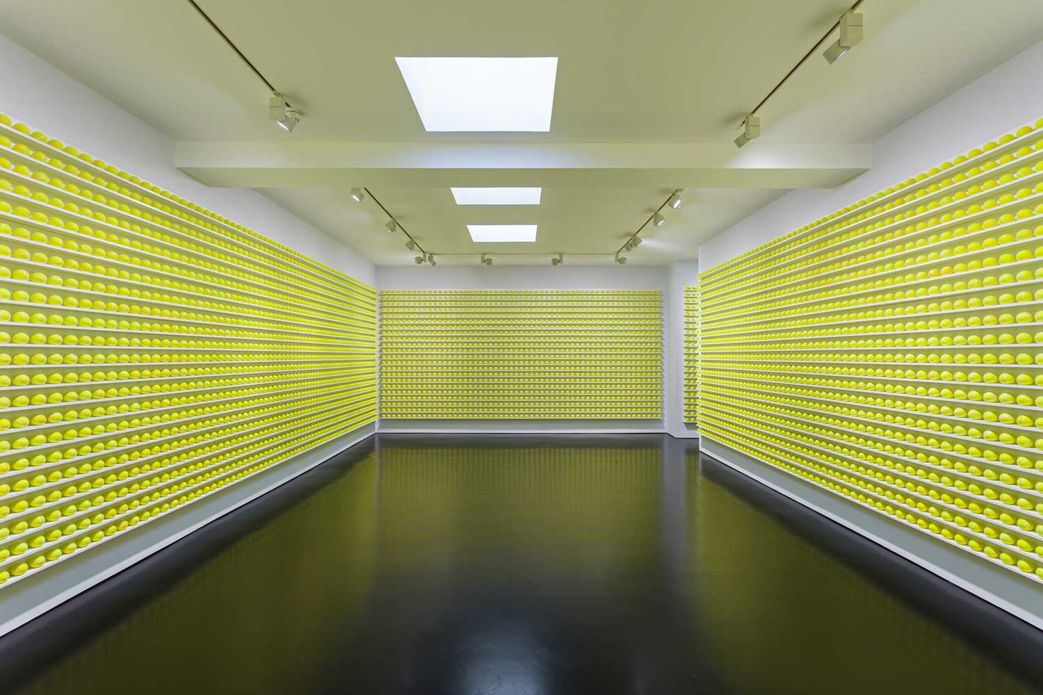 Melbourne Tennis Ball Exchange / David Shrigley