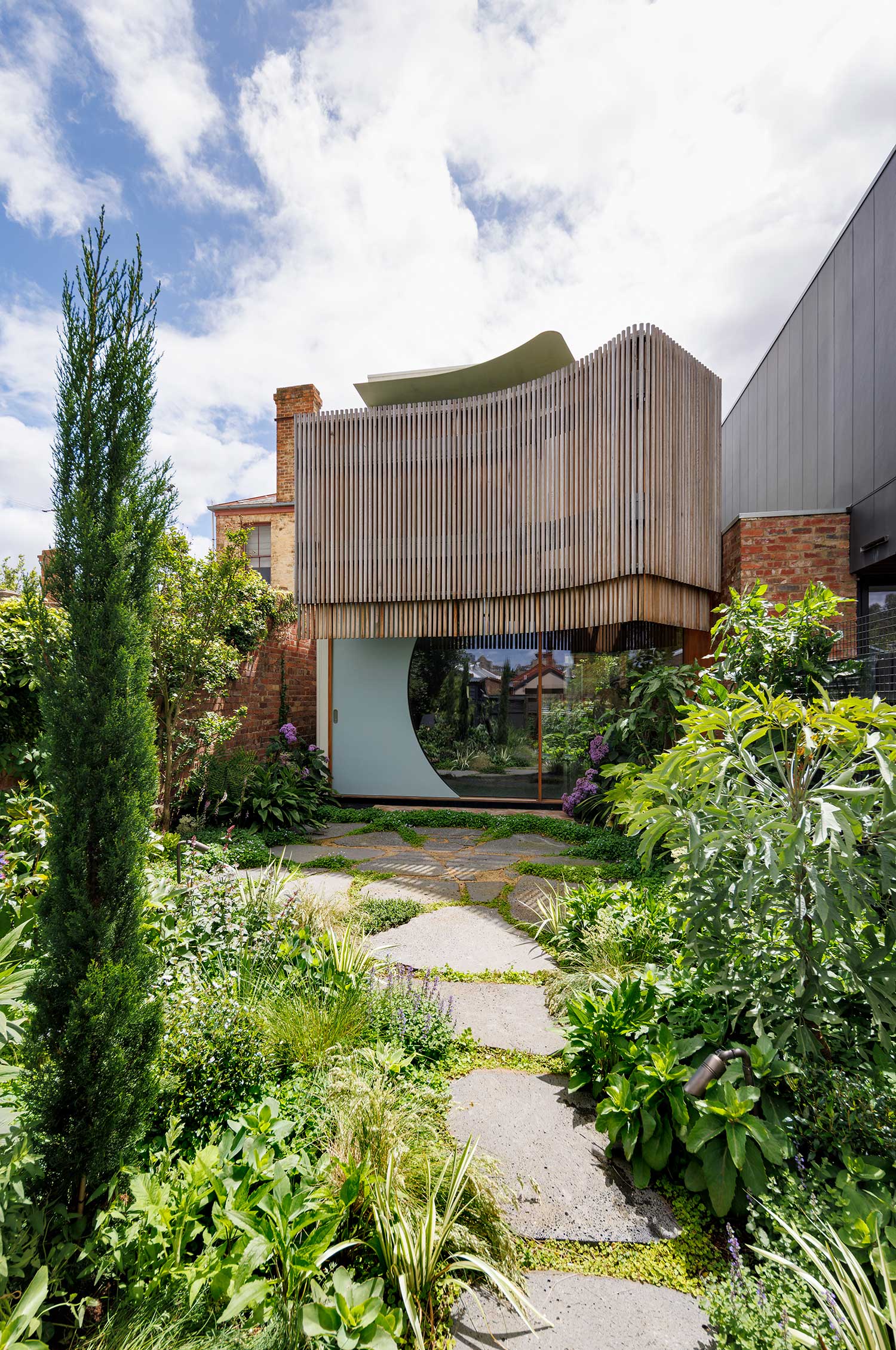 Tiara House, Melbourne, AUS / FMD Architects