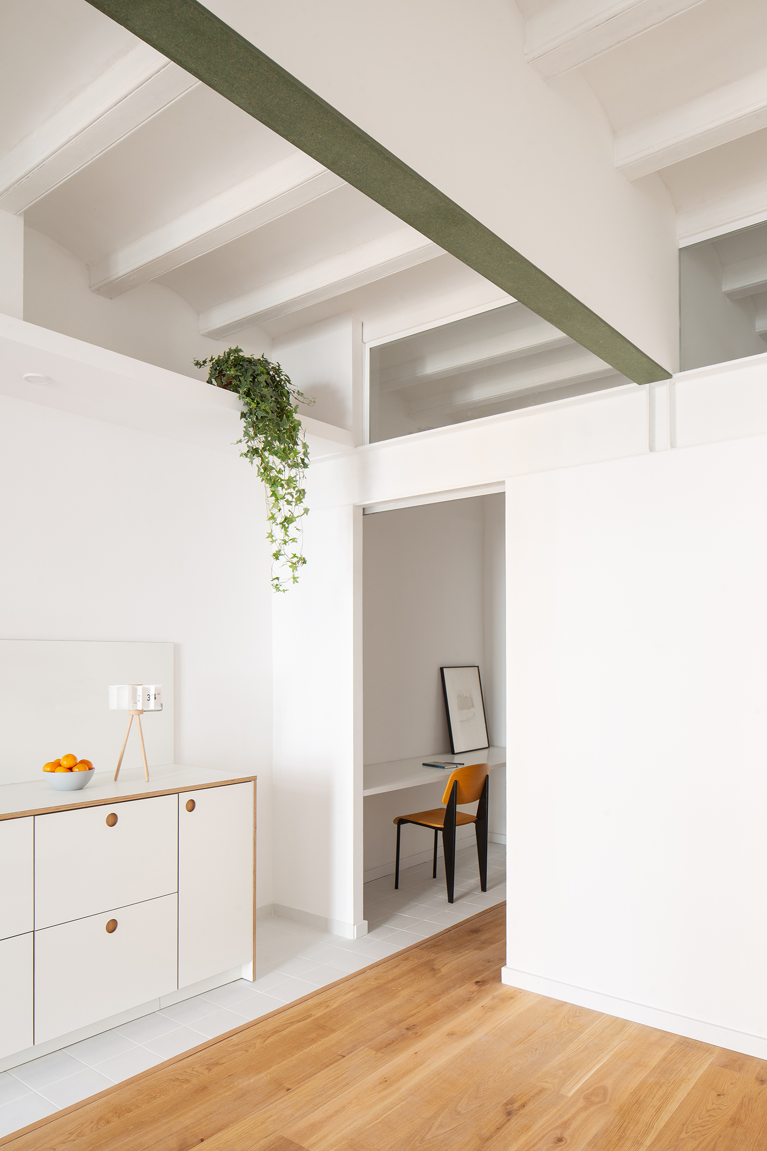 Apartment Renovation in Sants, Barcelona, ES / Midori Arquitectura