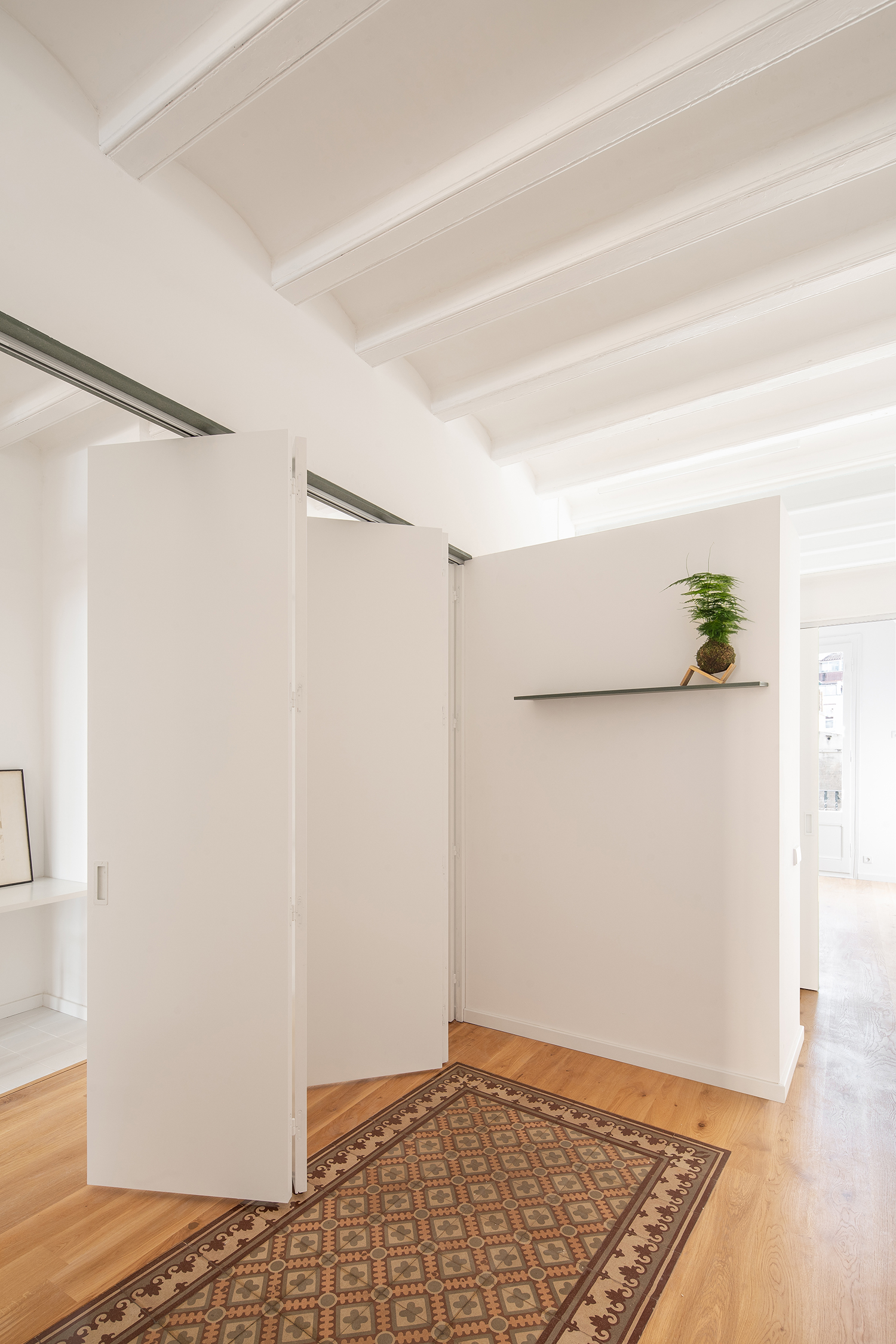 Apartment Renovation in Sants, Barcelona, ES / Midori Arquitectura