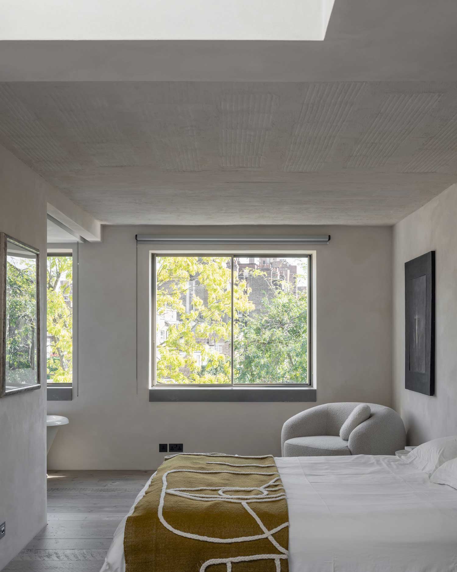 Chelsea Brut, London, UK / Pricegore