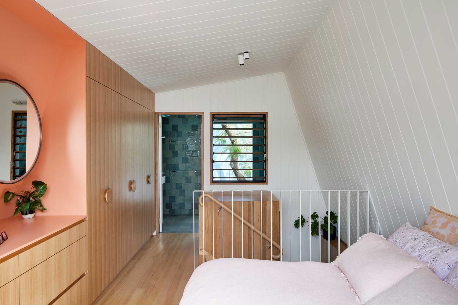 Little Pinky House, Melbourne, AUS / OOF! architecture