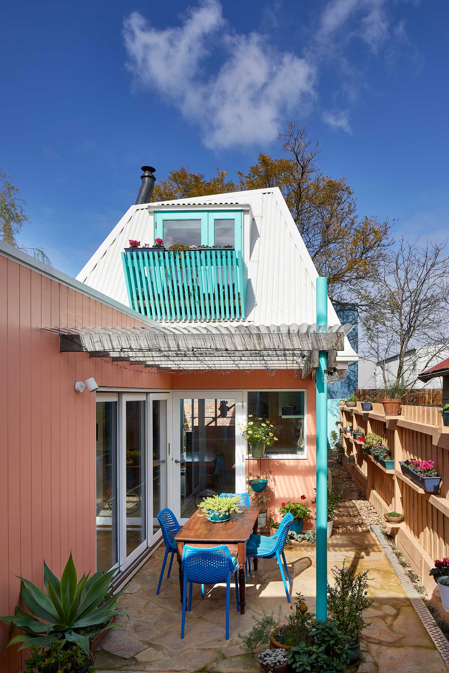 Little Pinky House, Melbourne, AUS / OOF! architecture