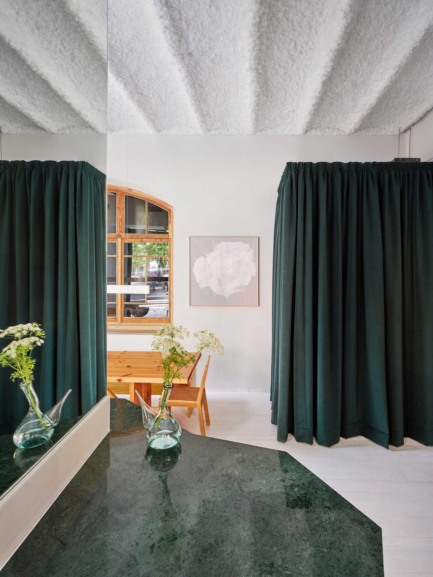 Tiberi Bar, Barcelona, ES. / H3o Architects and Tiberi Club