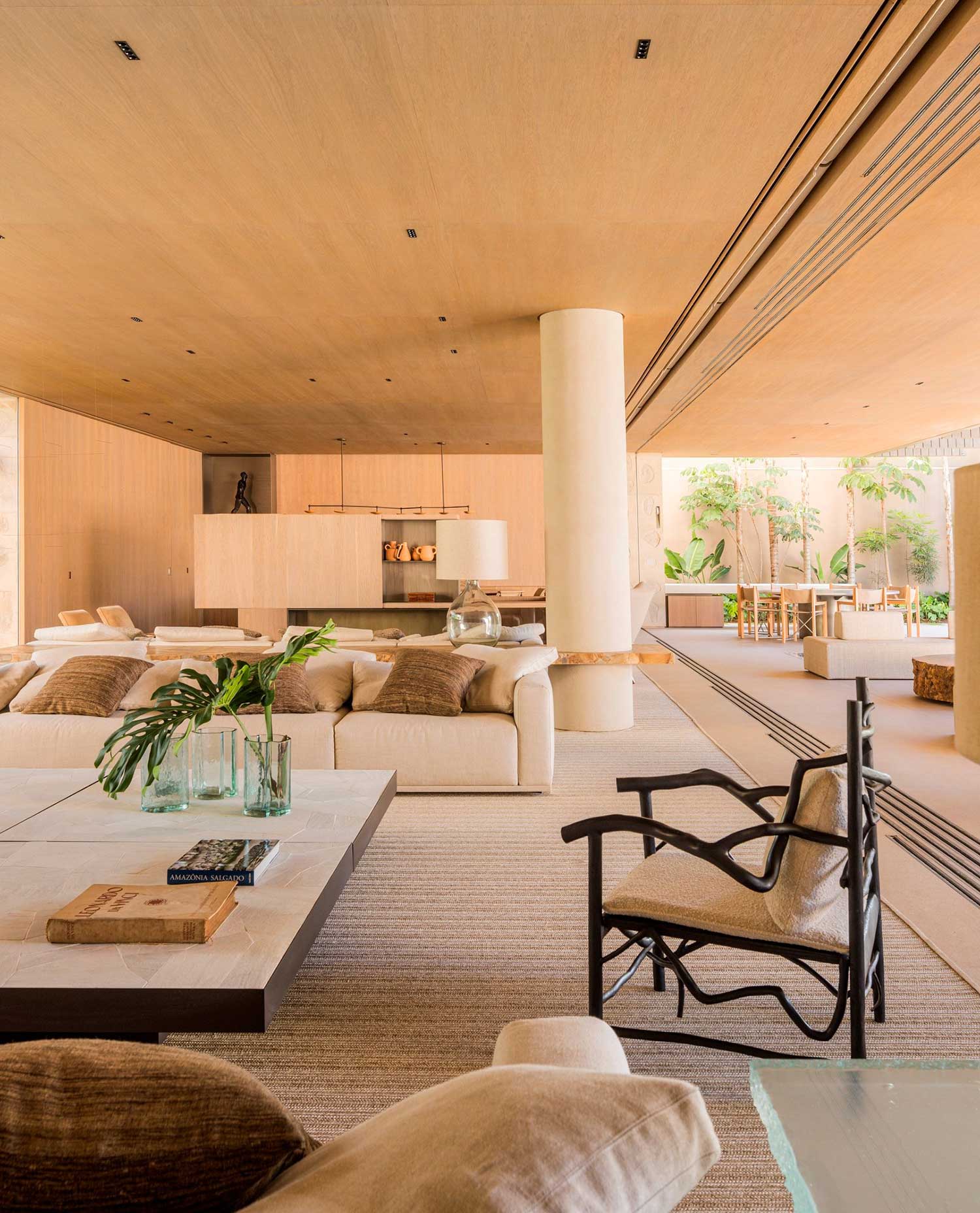 Pacaembu House, São Paulo, BR / Studio Arthur Casas