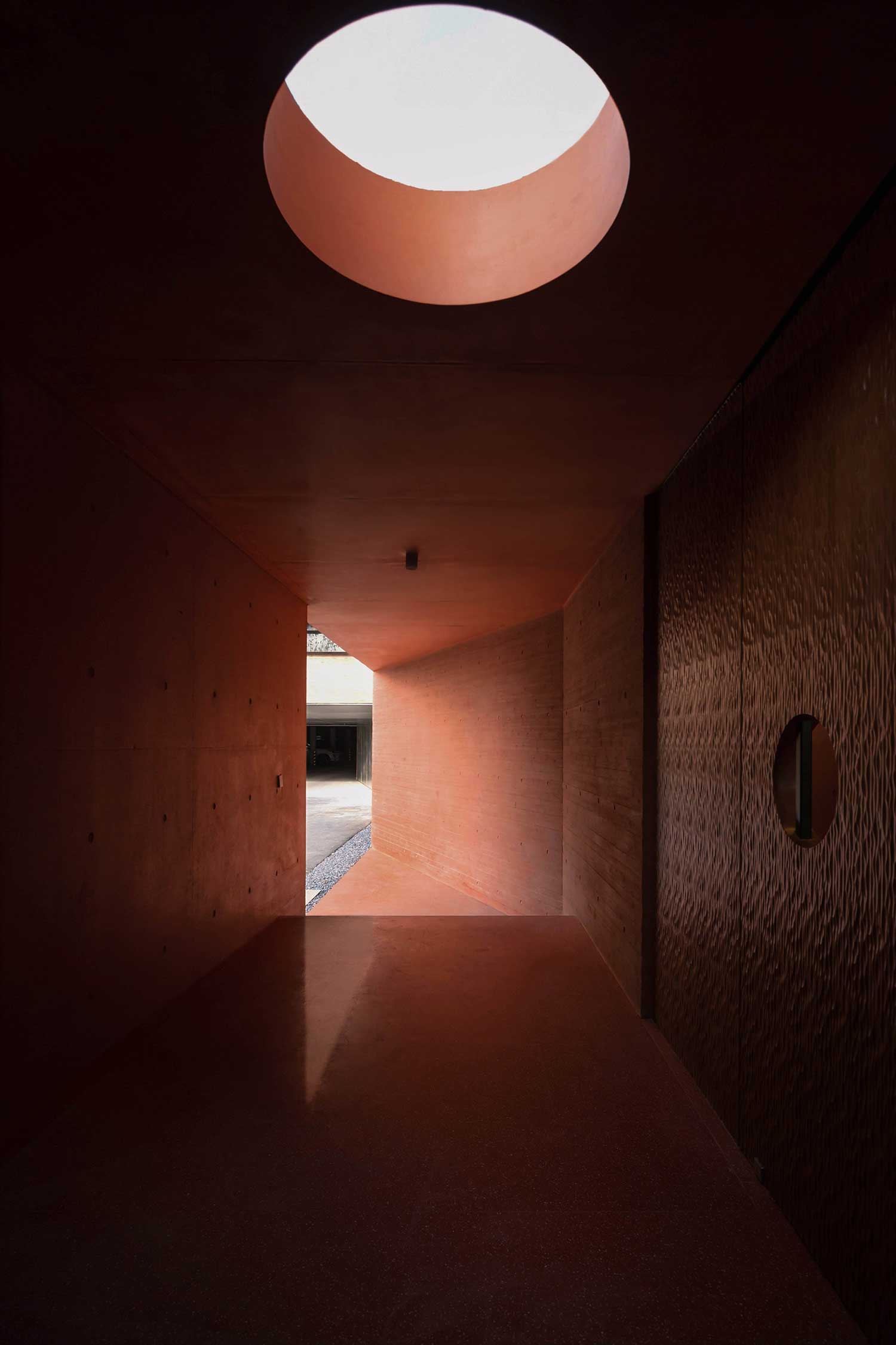 Red Box Exhibition Center, Nanchino, CN / Mix Architecture
