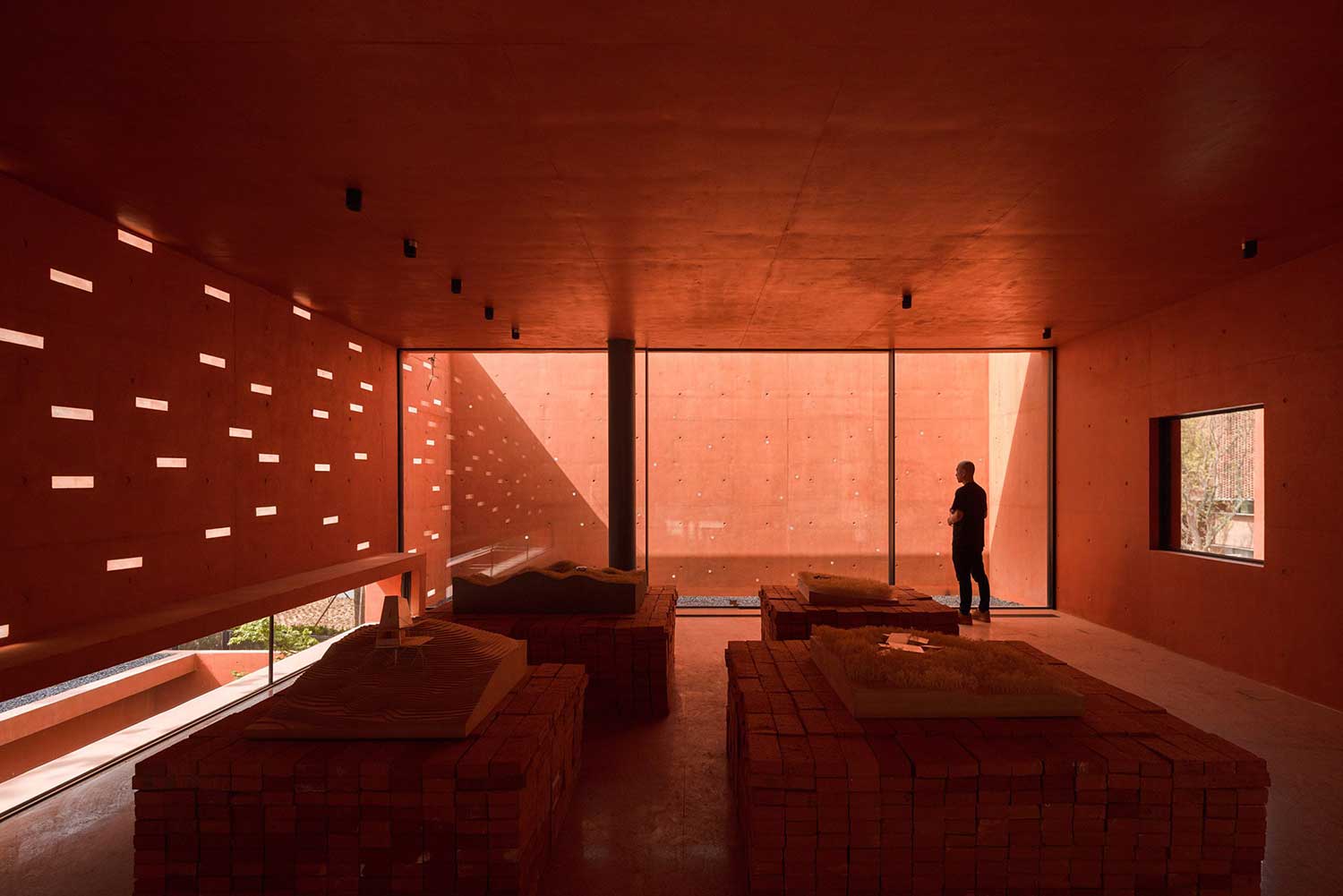 Red Box Exhibition Center, Nanchino, CN / Mix Architecture