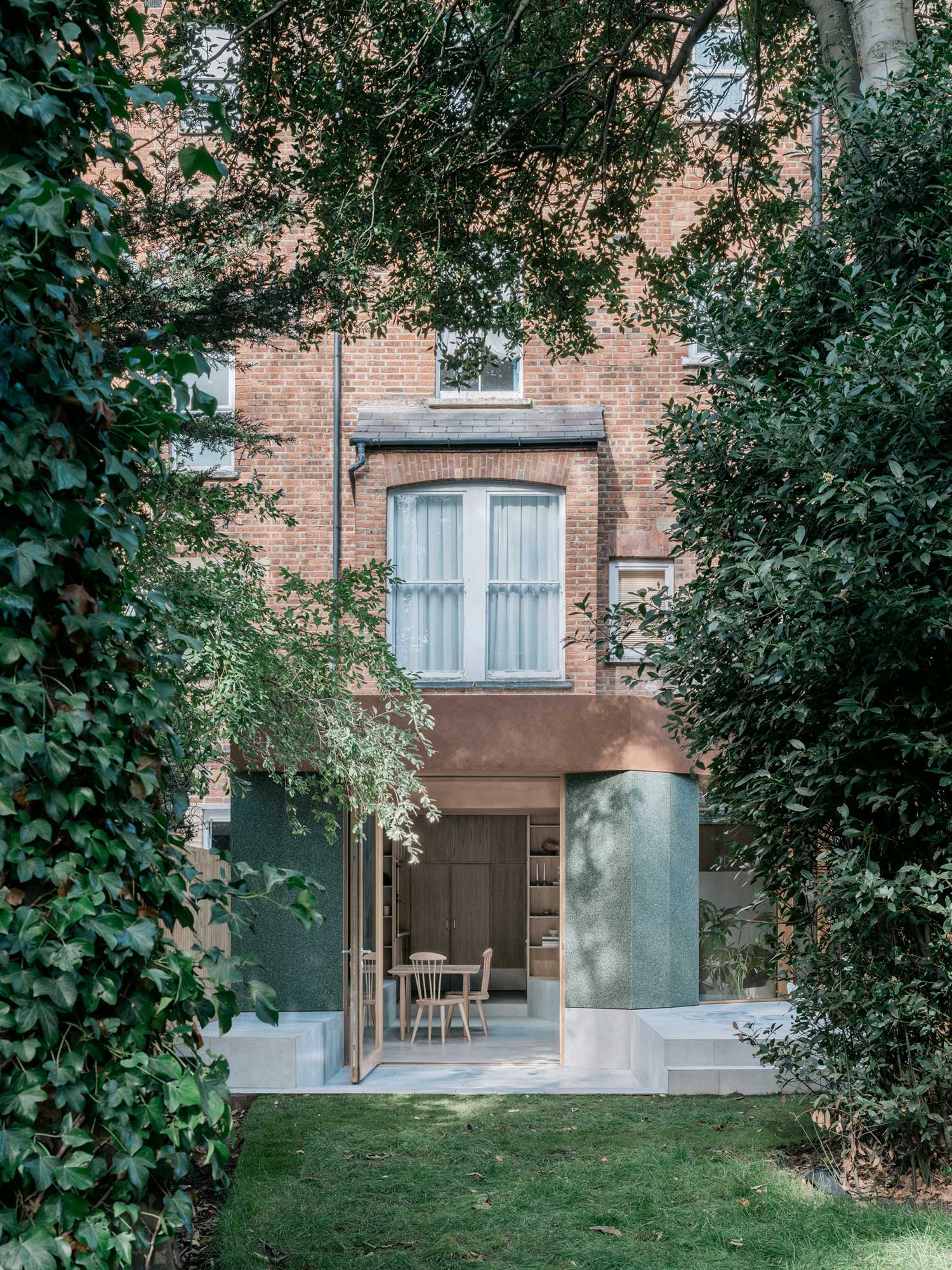 Terzetto Apartment, London, UK / ConForm Architects